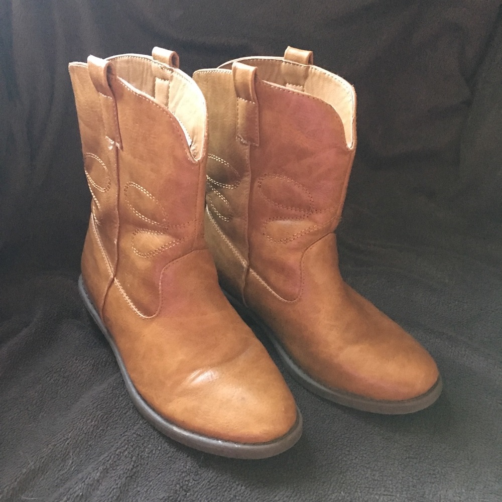 Girl cowboy boots